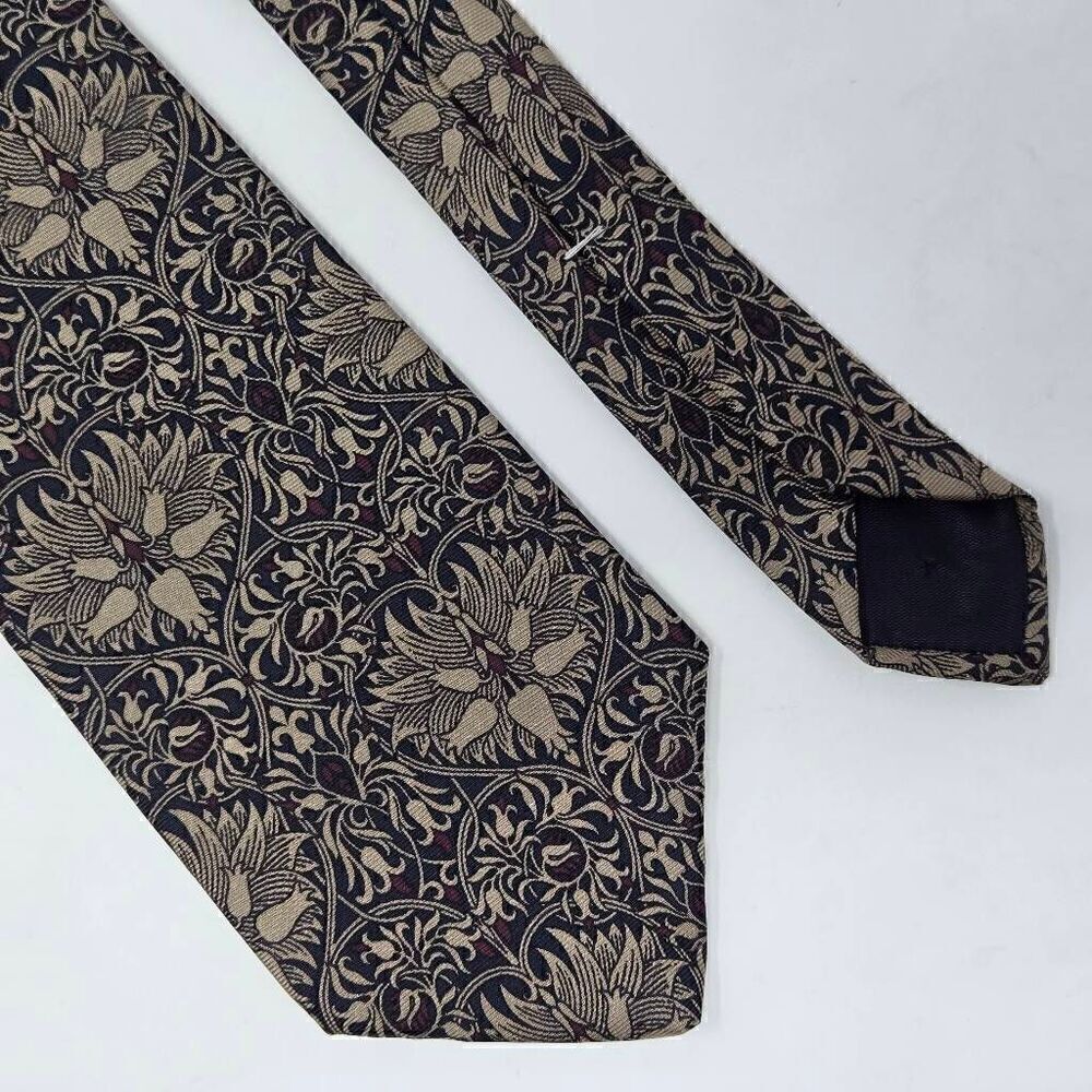 METROPOLITAN MUSEUM OF ART SILK TIE TAN OLIVE GREEN FLORAL BAROQUE 3.25" X 55"